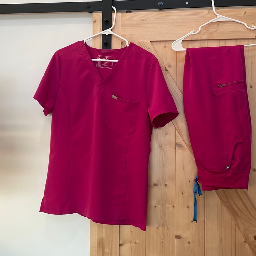 FIG - like new
L top, M joggers